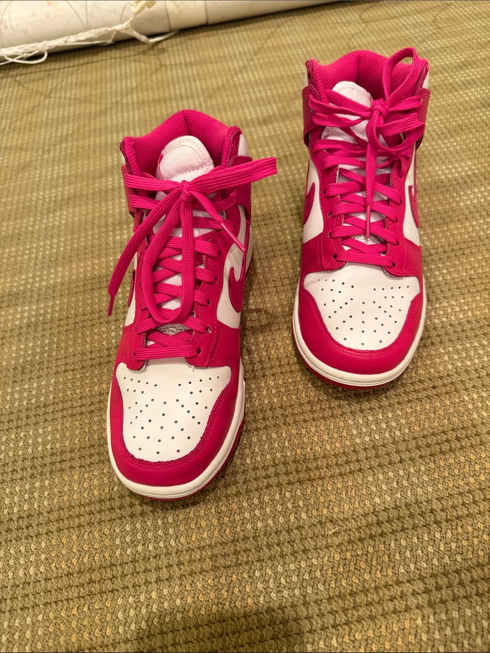 Nike Kids High-Top Sneakers in Hot Pink and White